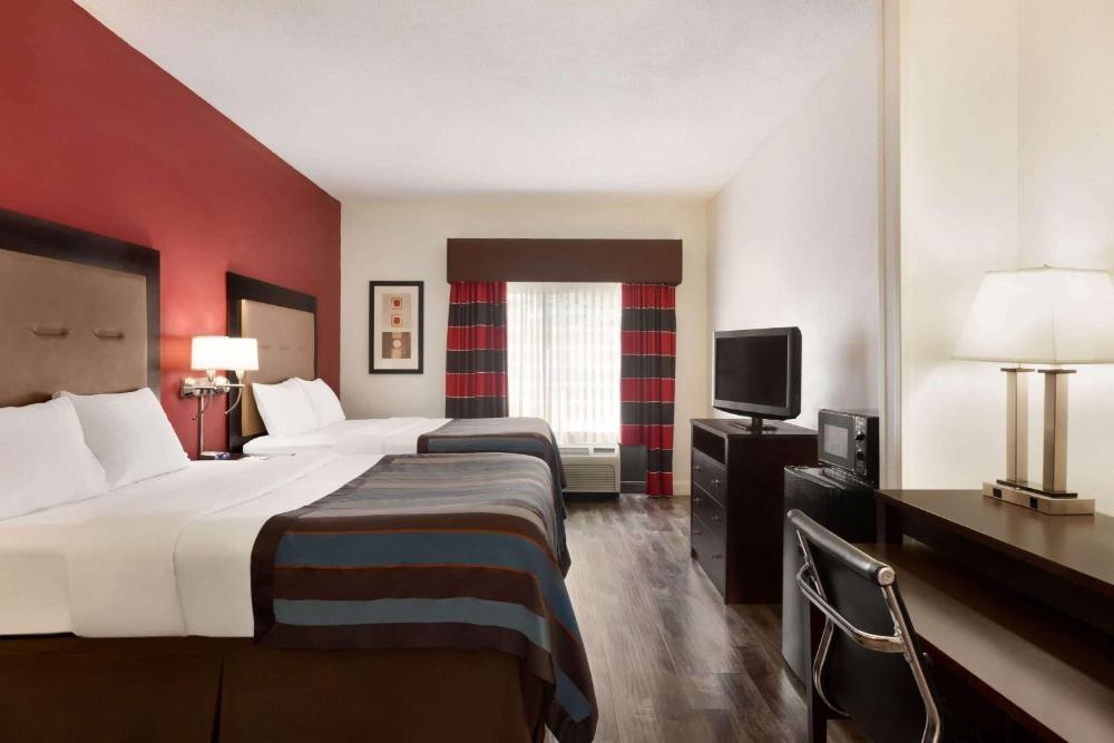 Wingate By Wyndham Montgomery Image 10
