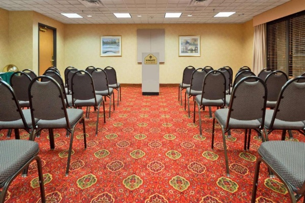 Wingate By Wyndham Montgomery image 17