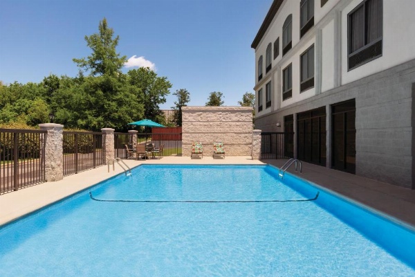 Wingate By Wyndham Montgomery image 26